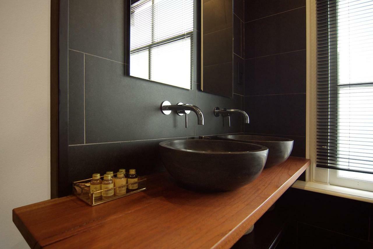1637: Historic Canal View Suites Amsterdam Dış mekan fotoğraf